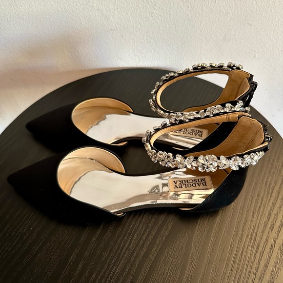 Badgley Mischka embellished pointed flats - Picture 2 of 8